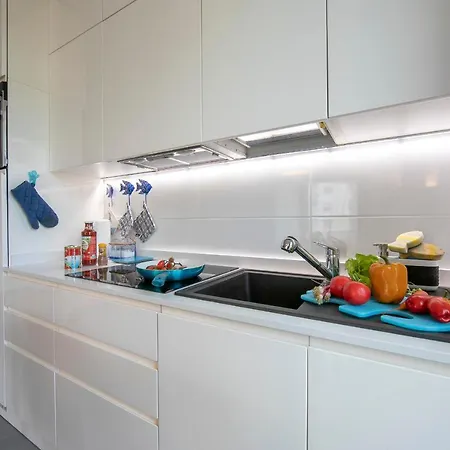Liberation Apartment *