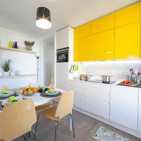 Liberation Apartment *